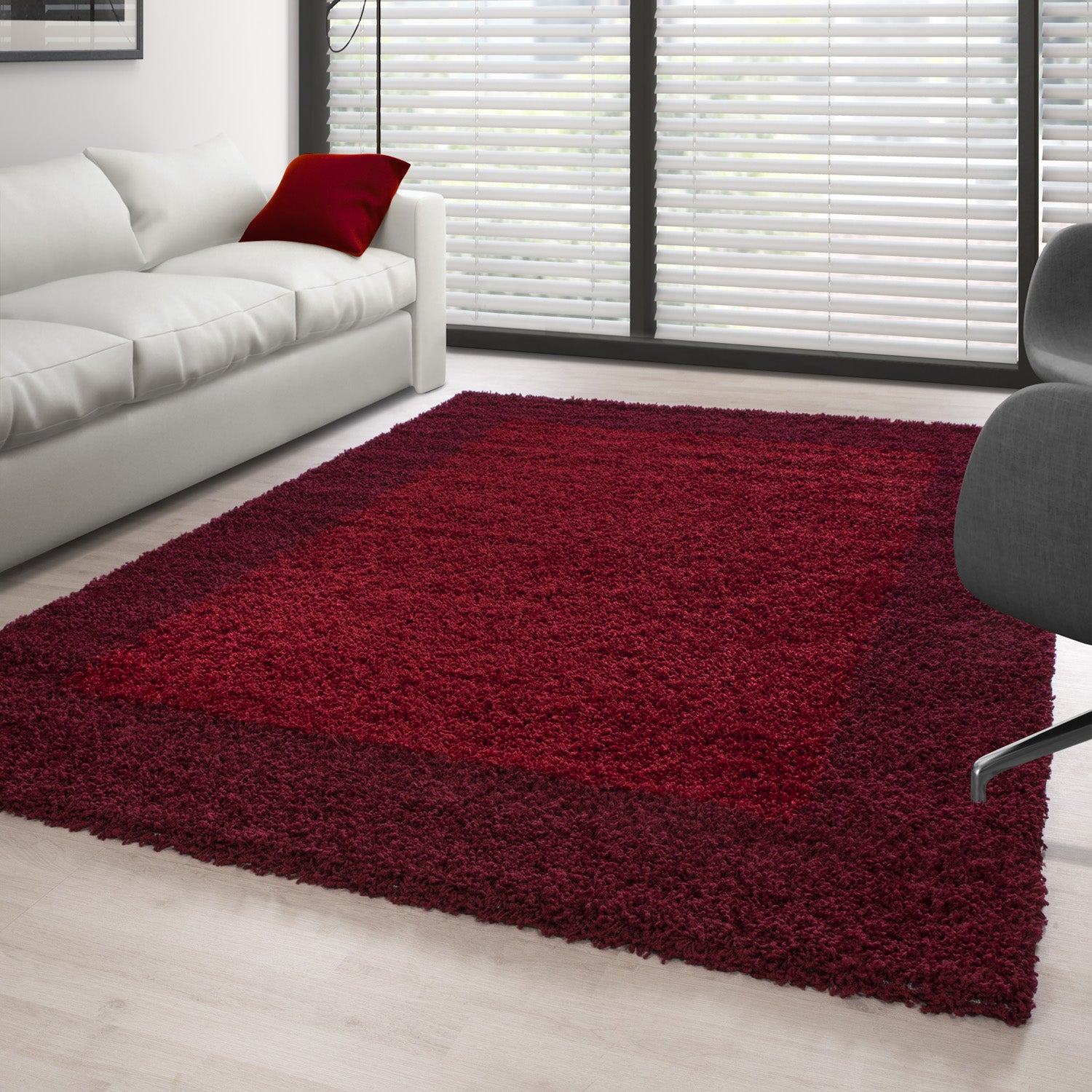 Shaggy rug, deep pile, long pile living room rug, patterned in border design