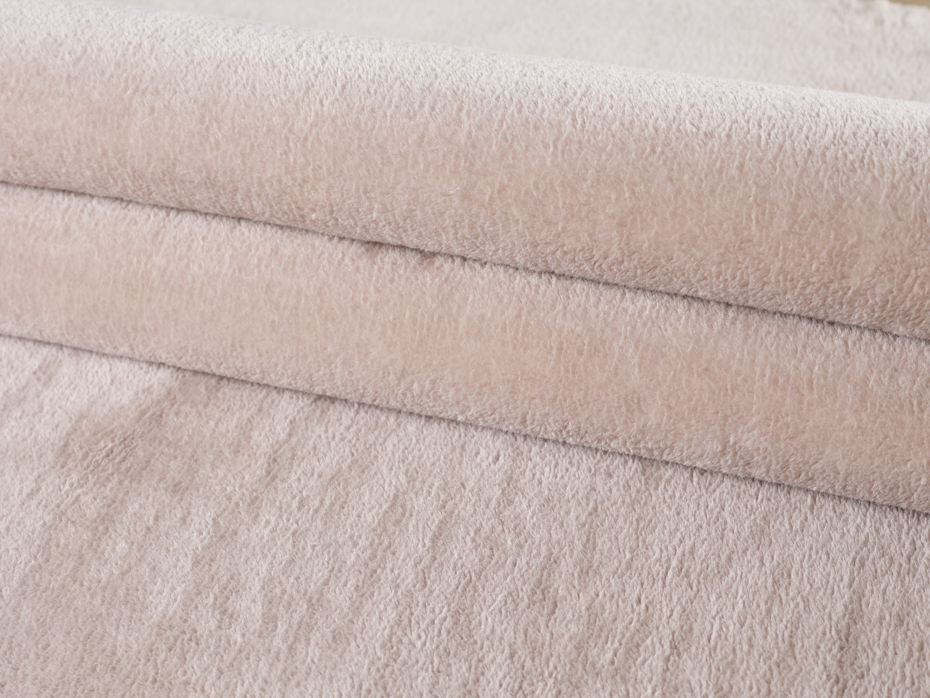 Washable deep pile rug for living room, plain faux fur plush, super soft