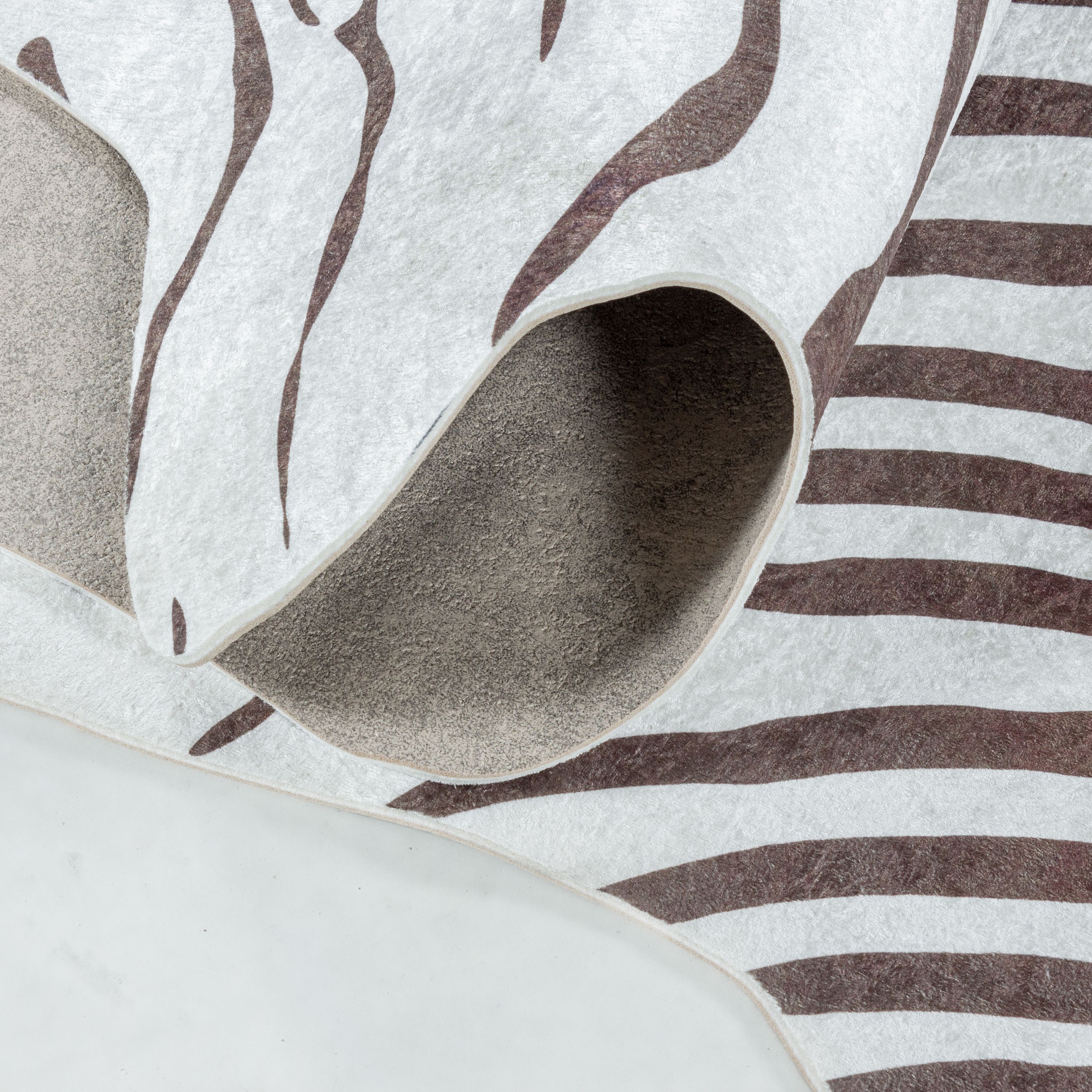 Fellteppich Kuhfell Tigerfell imitat Digitaldruck Waschbar Rutschfest