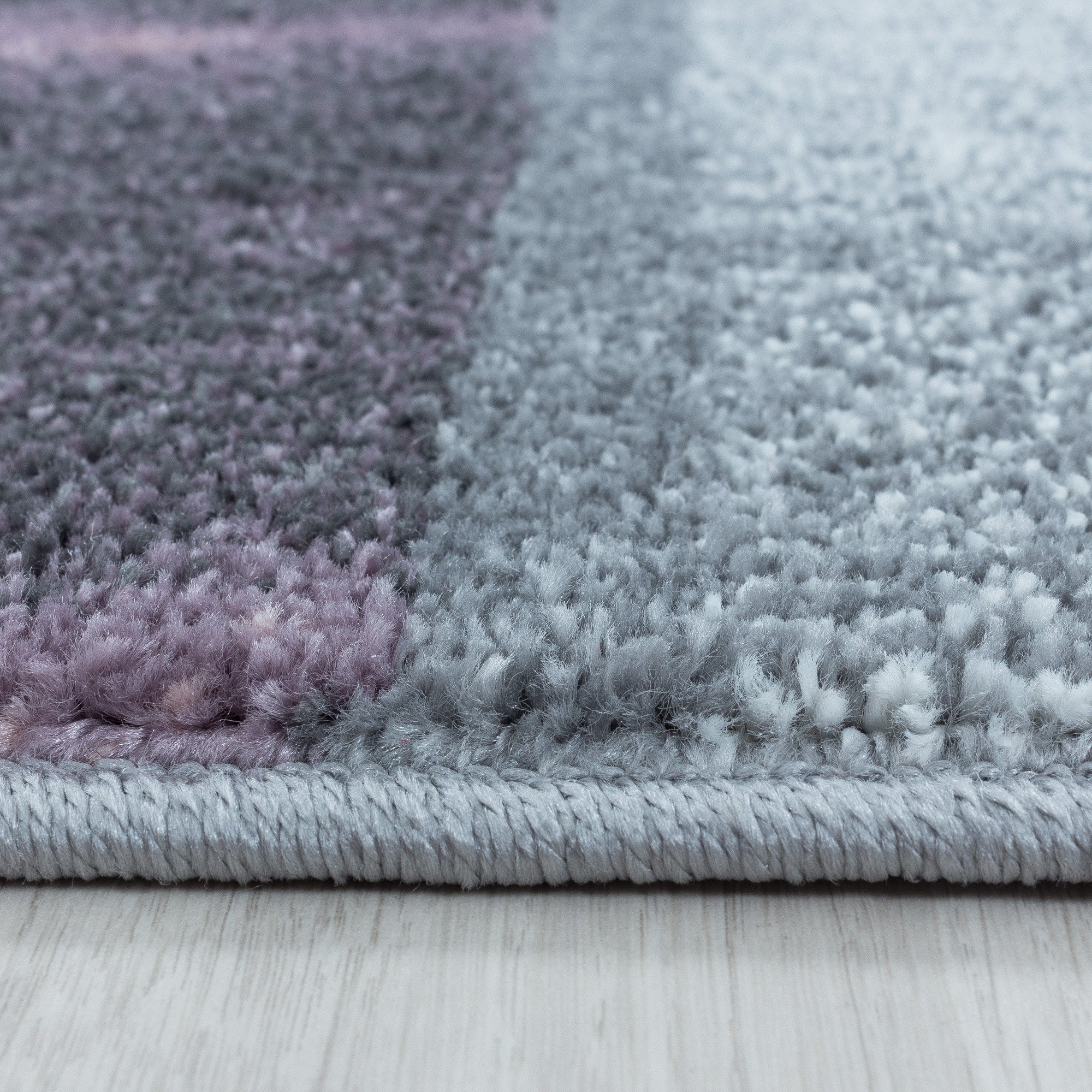 Modern Designer Wohnzimmer Teppich Weicher Kurzflor Kariert Design Robust