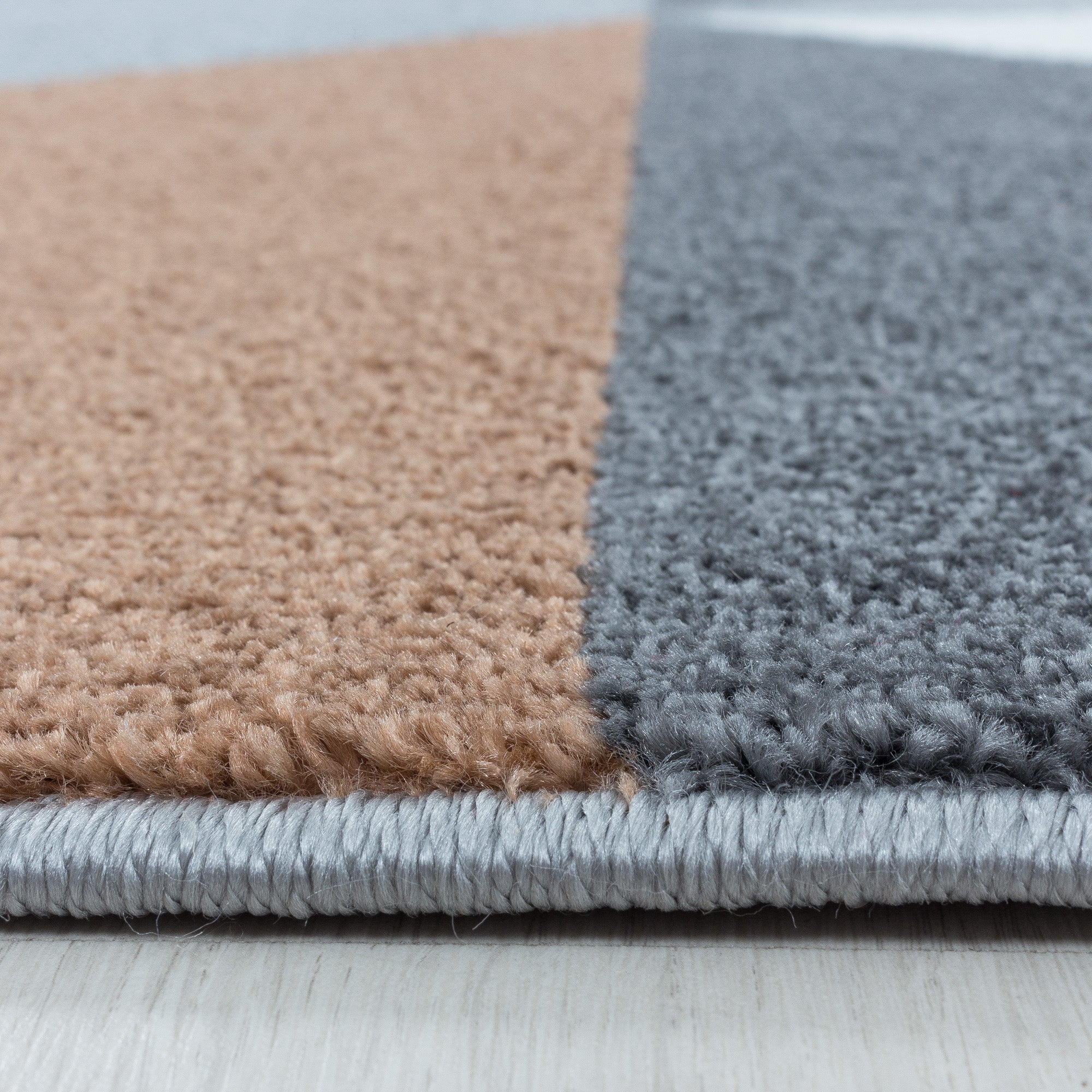Modern Designer Wohnzimmer Teppich Weicher Kurzflor Geometrisch Design Robust