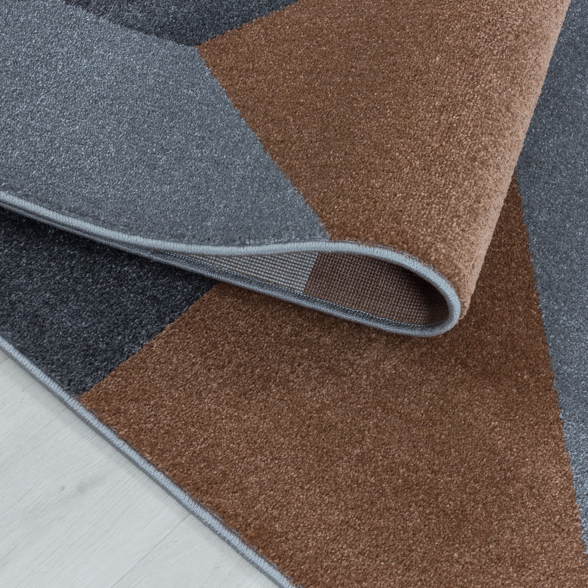 Modern Designer Wohnzimmer Teppich Weicher Kurzflor Geometrisch Design Robust