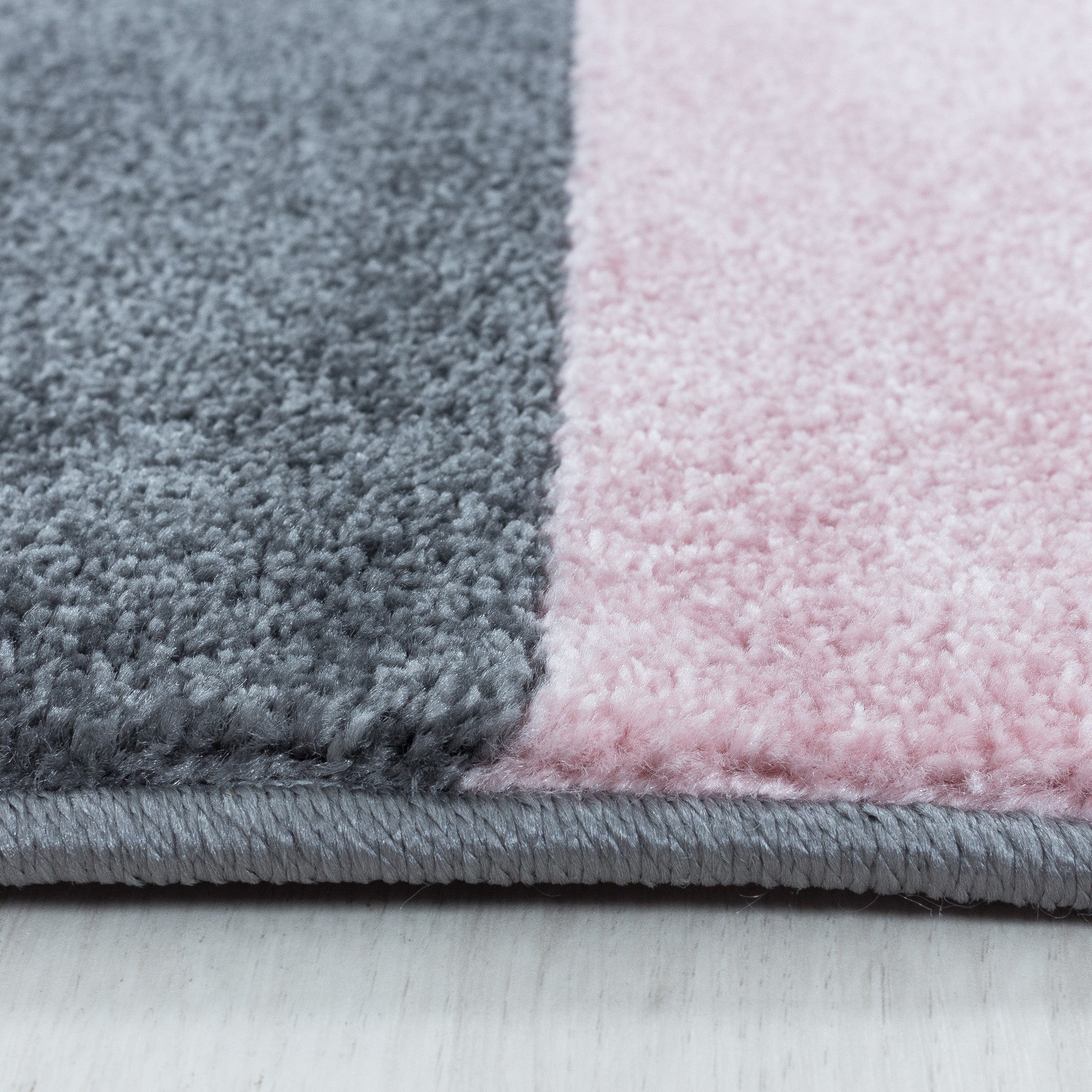 Modern Designer Wohnzimmer Teppich Weicher Kurzflor Geometrisch Design Robust