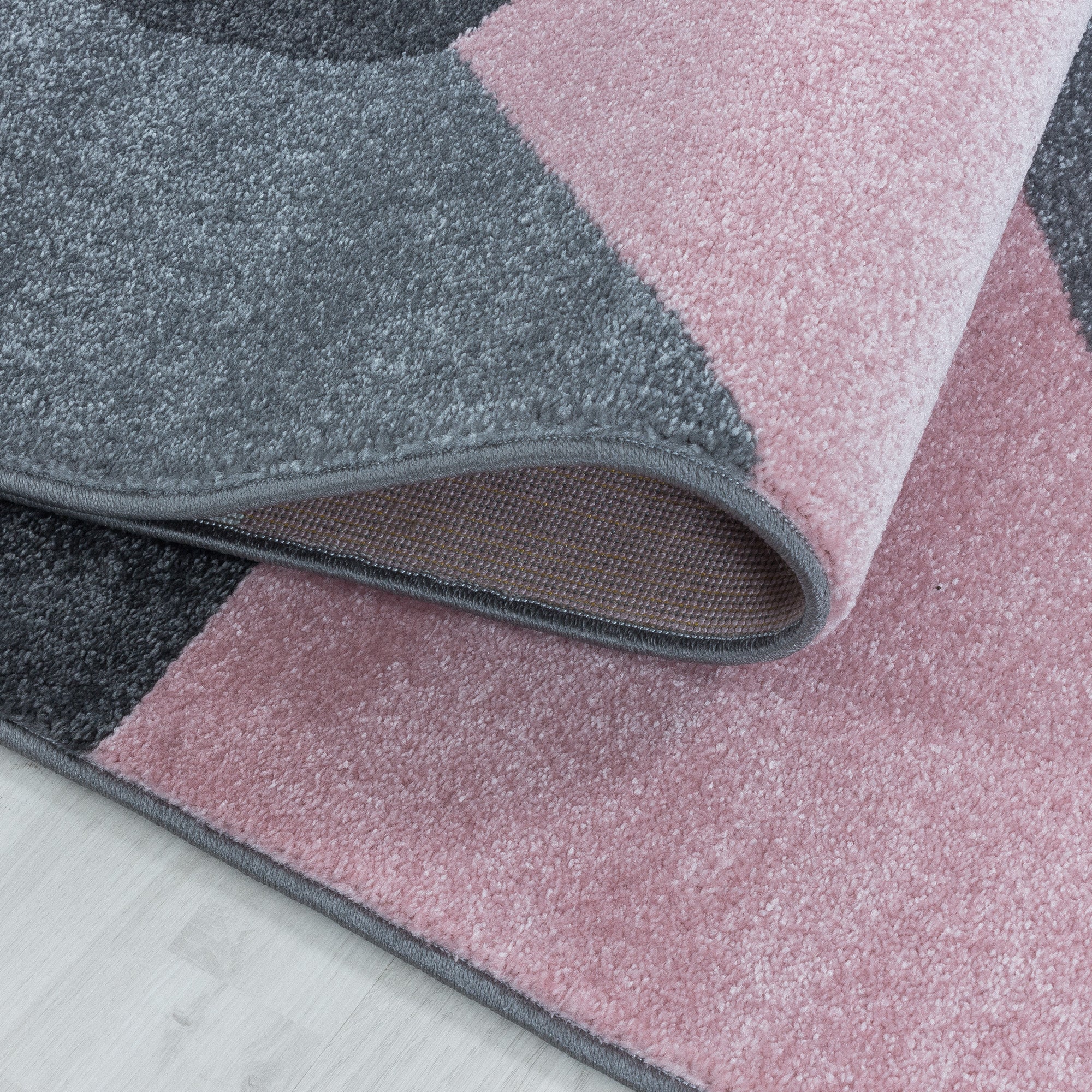 Modern Designer Wohnzimmer Teppich Weicher Kurzflor Geometrisch Design Robust