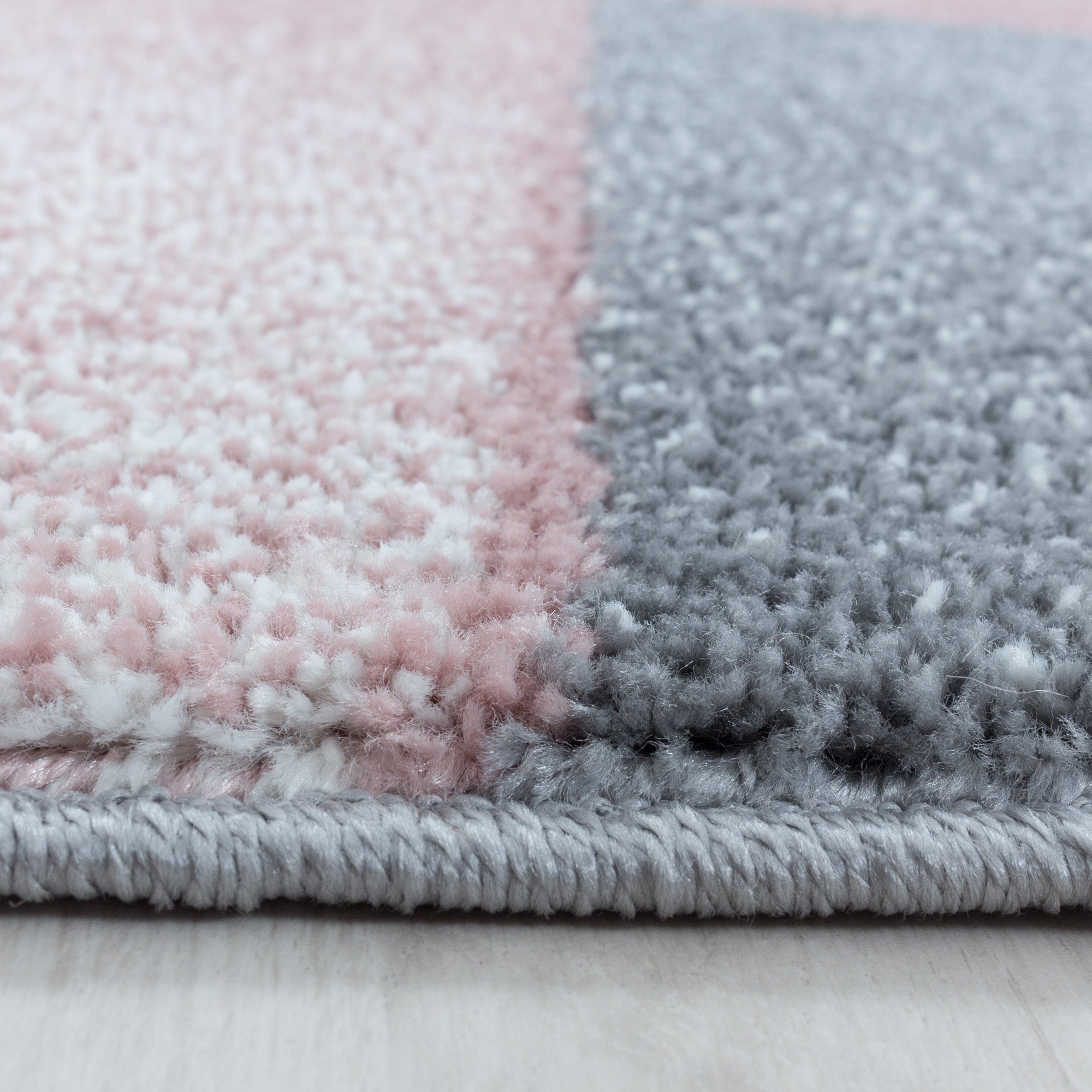 Modern Designer Kurzflor Teppich Wohnzimmer Abstrakt Design Robust Pflegeleicht