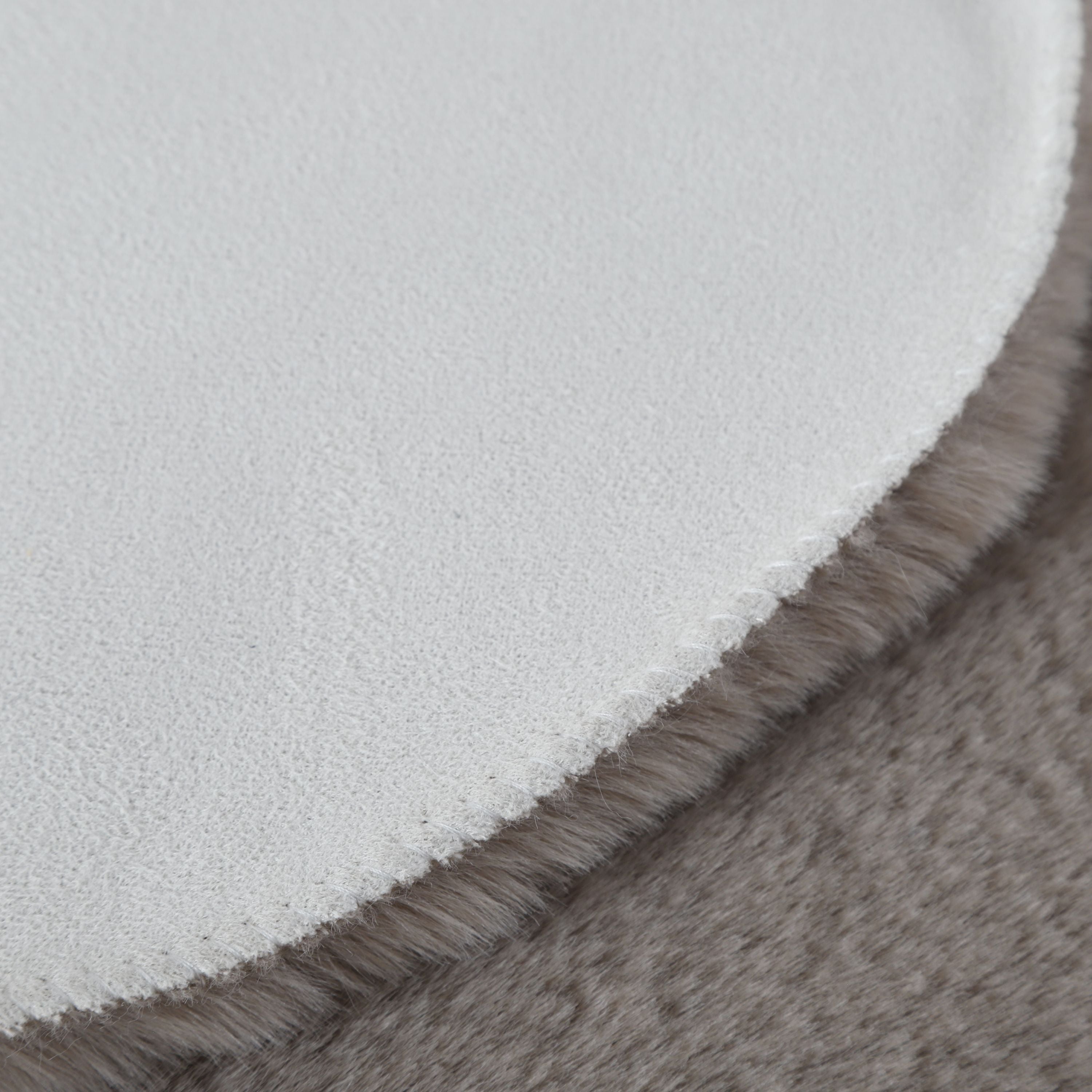 Rug plush plain bear shape faux fur children's room super soft fur look