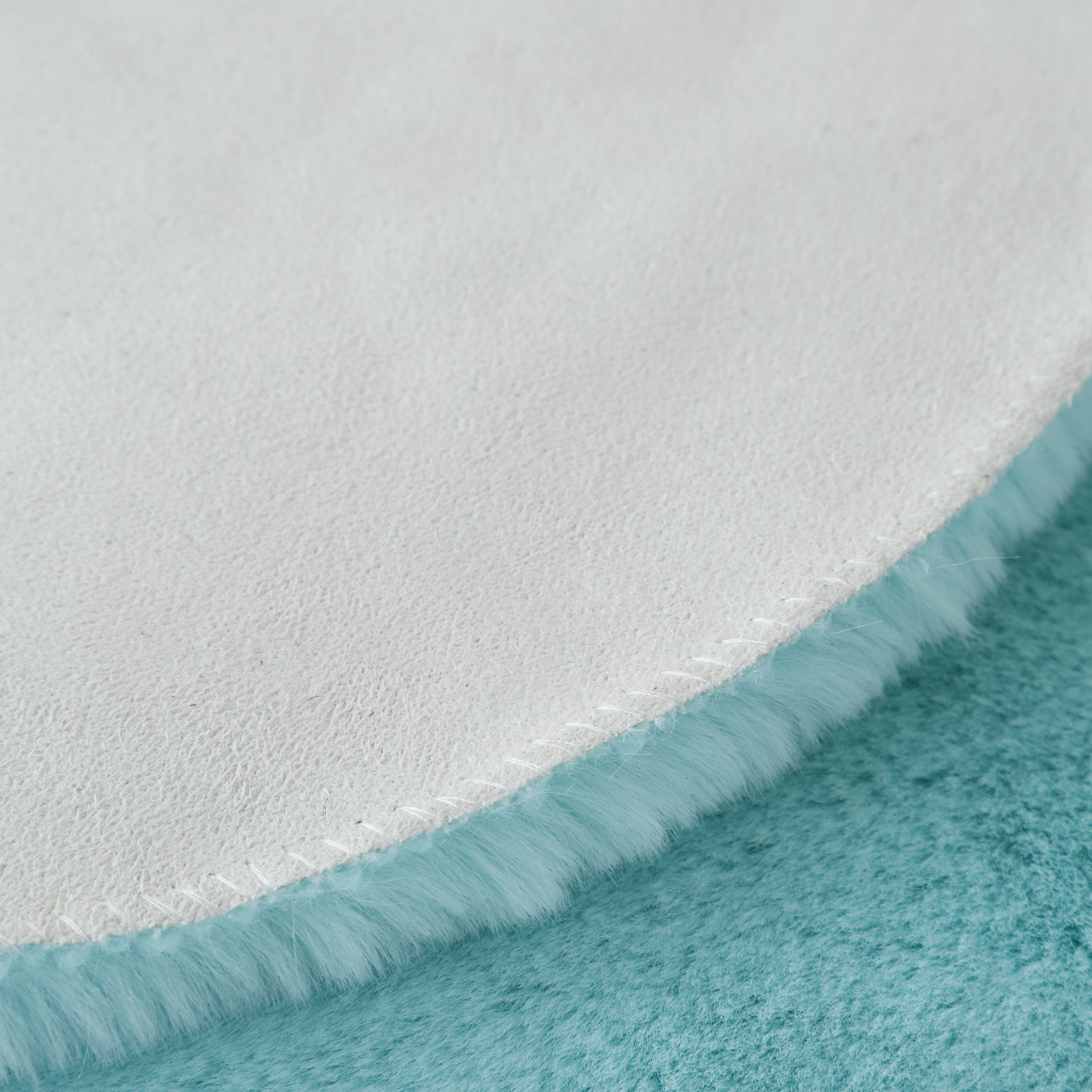 Rug plush plain bear shape faux fur children's room super soft fur look