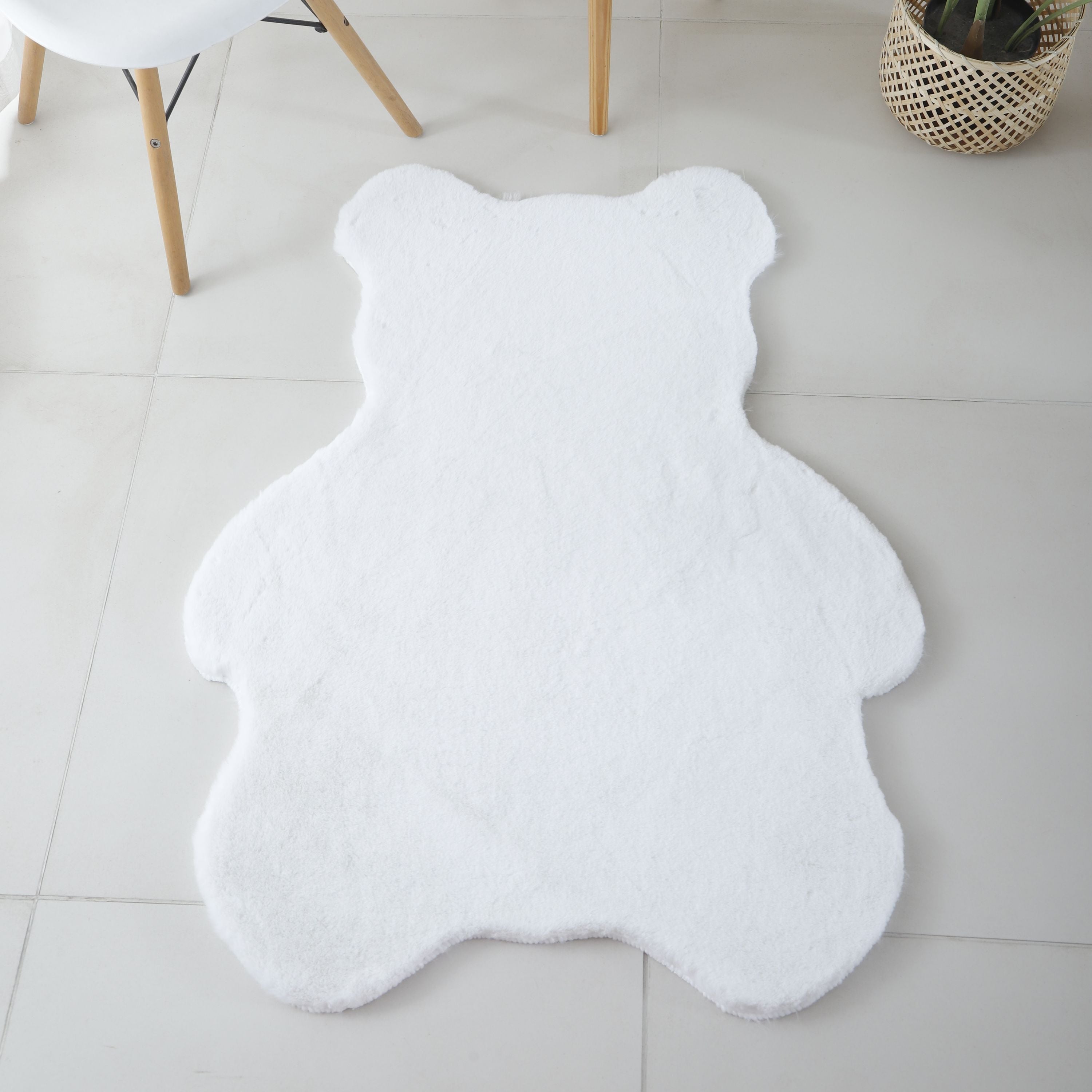Rug plush plain bear shape faux fur children's room super soft fur look