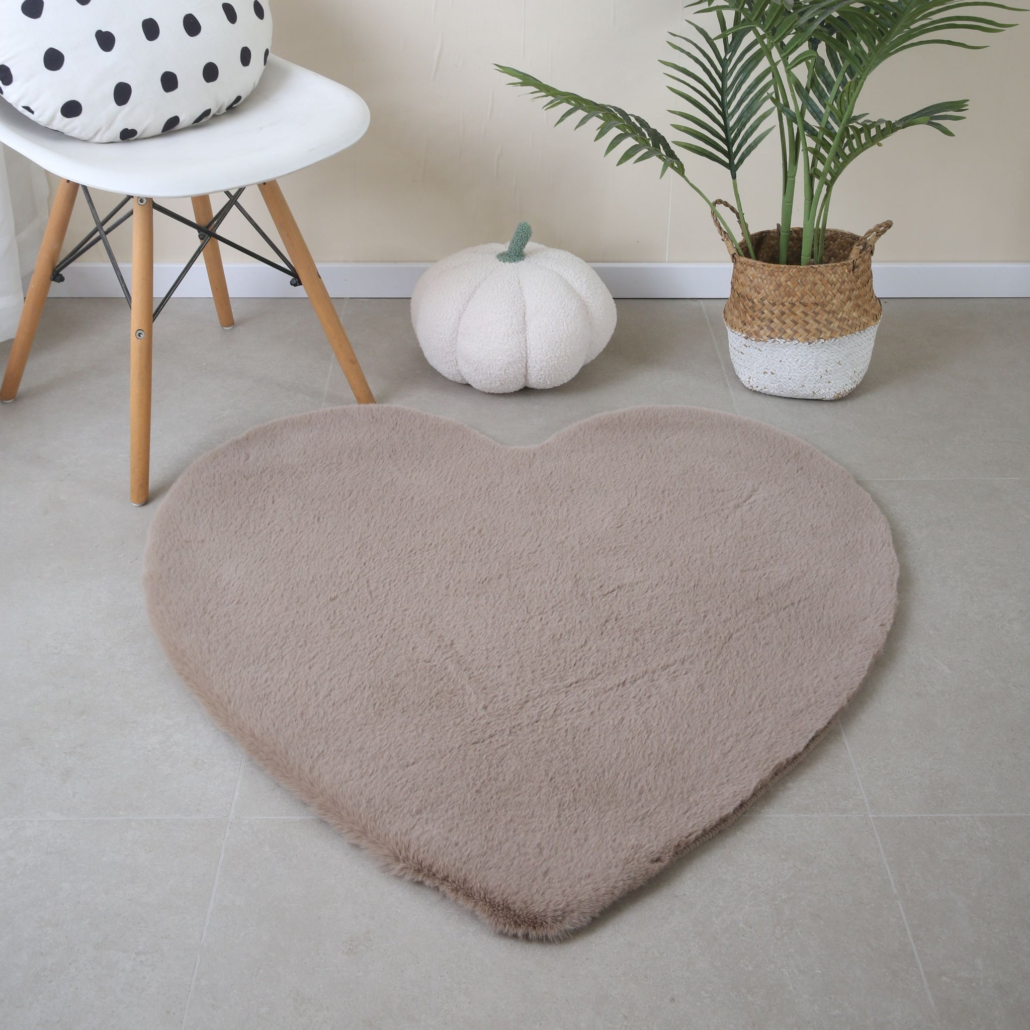 Rug plush plain heart shape faux fur children's room super soft fur lo