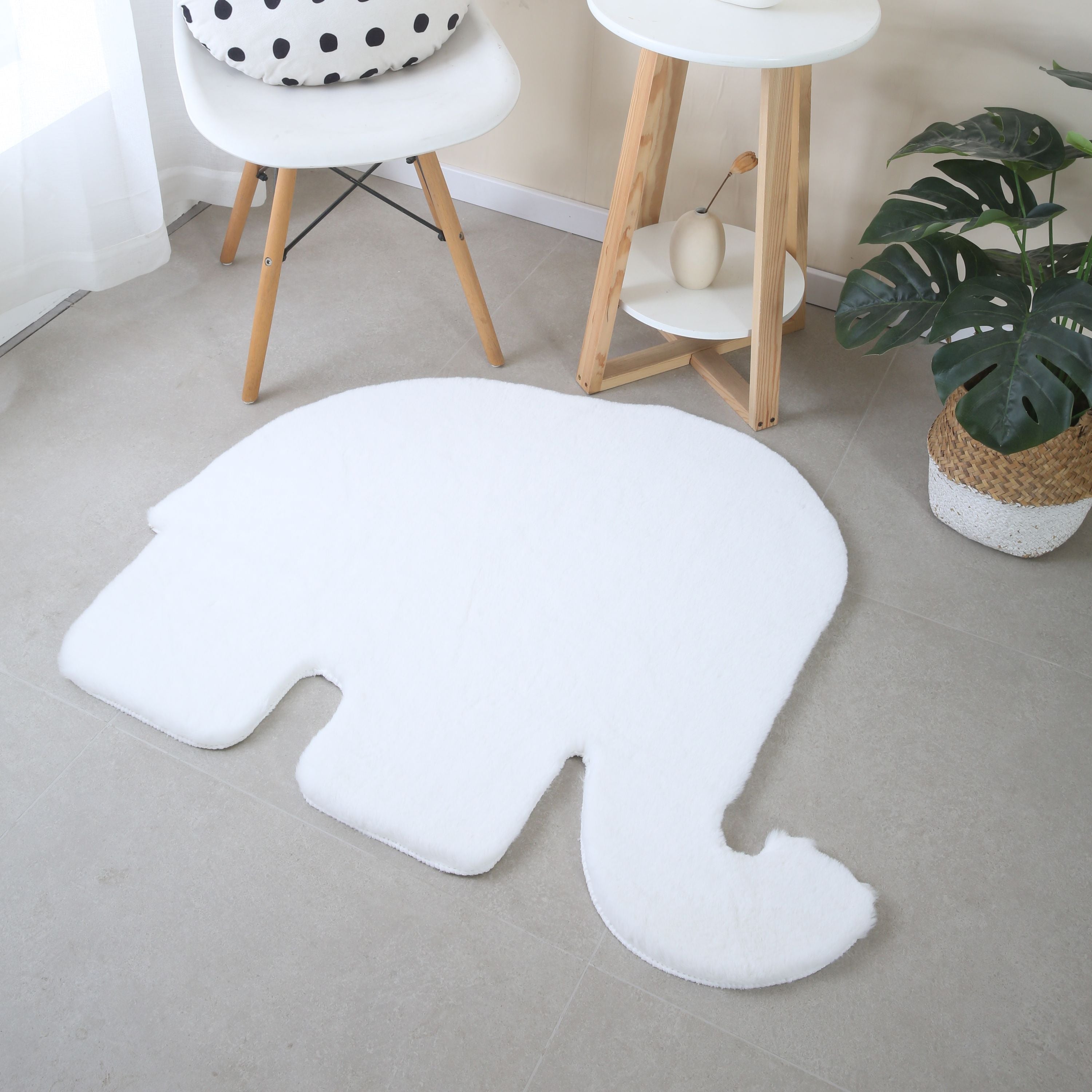 Tapis peluche uni forme éléphant fausse fourrure chambre enfant aspect super fourrure