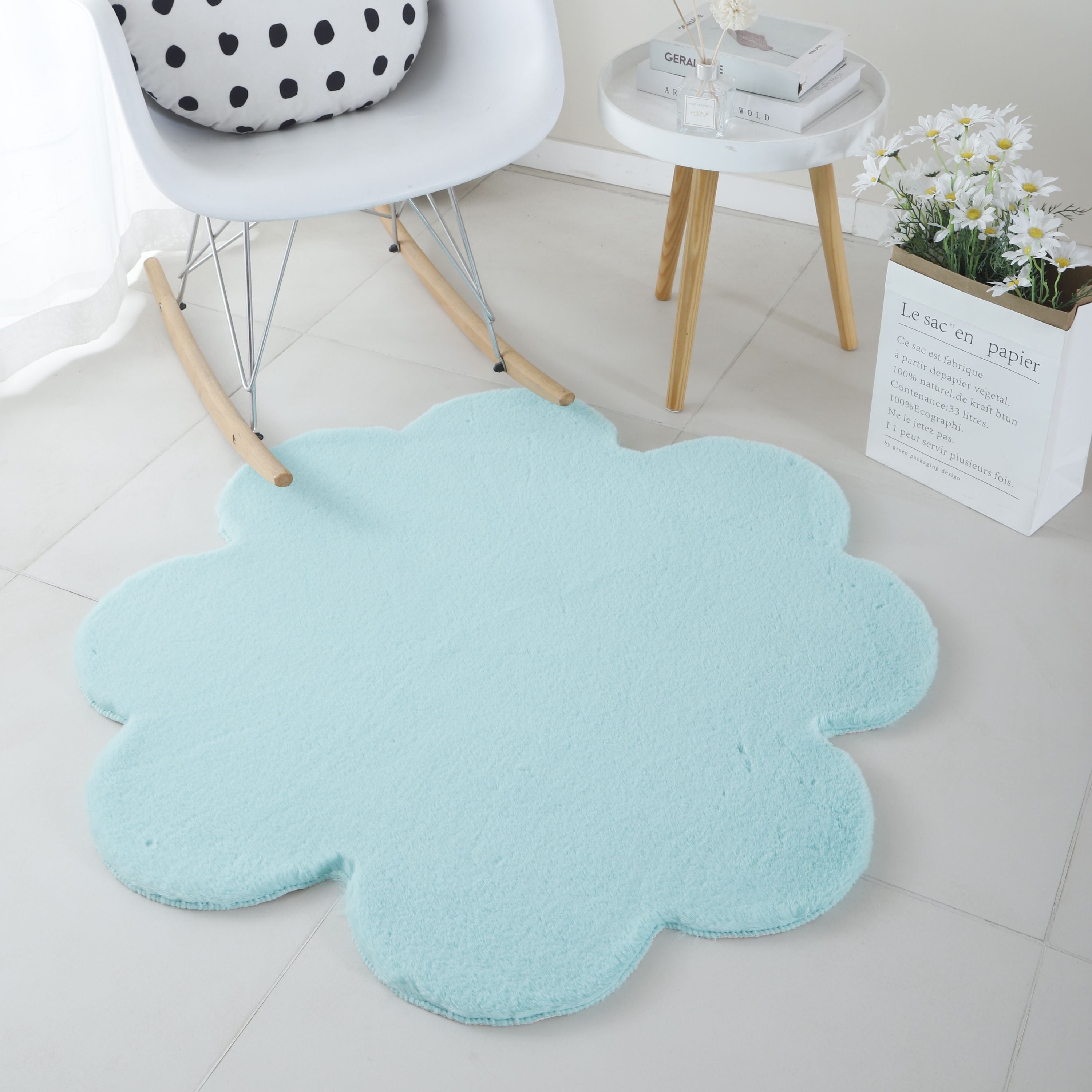 Rug plush plain cloverleaf shape faux fur children's room soft fur look