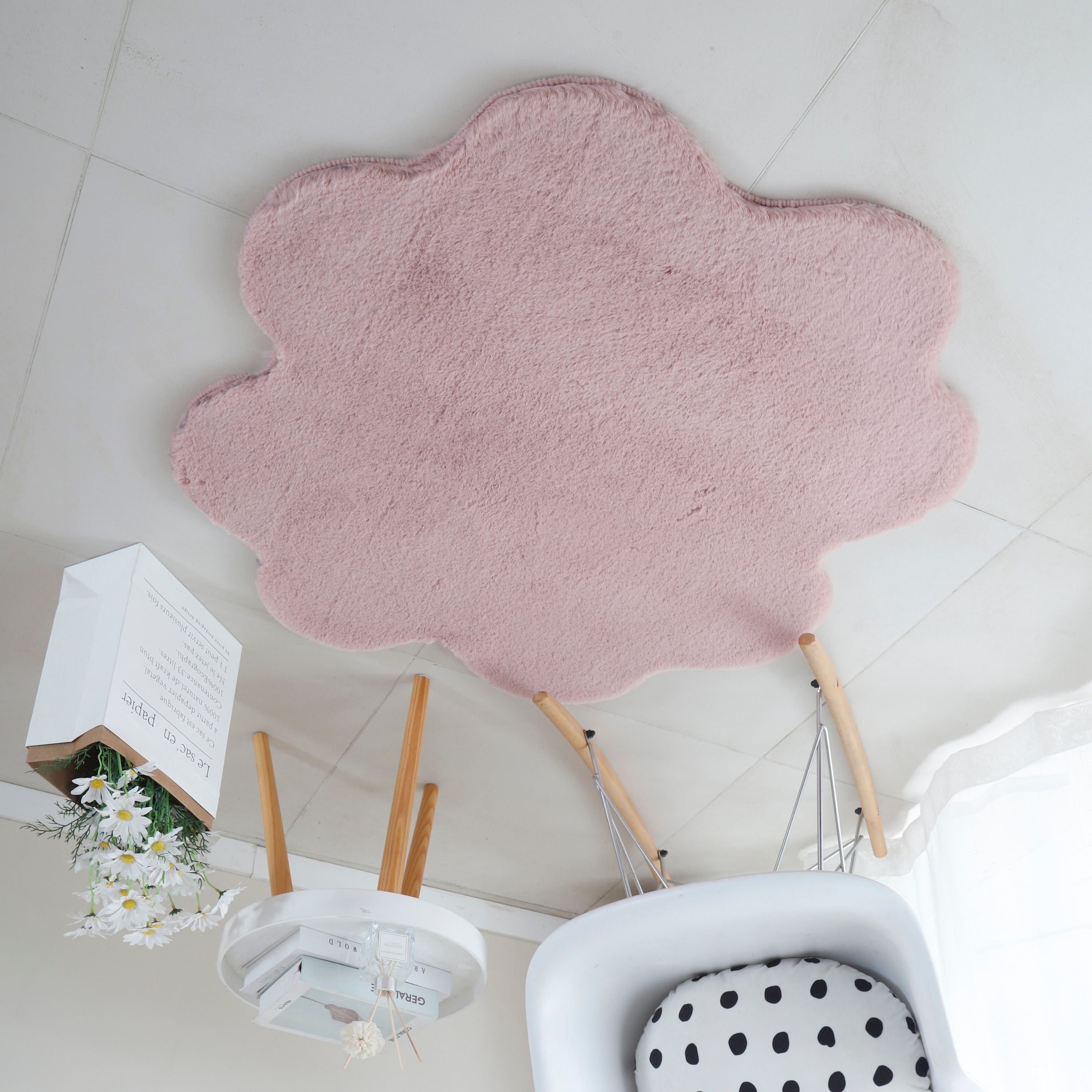 Rug plush plain cloverleaf shape faux fur children's room soft fur look