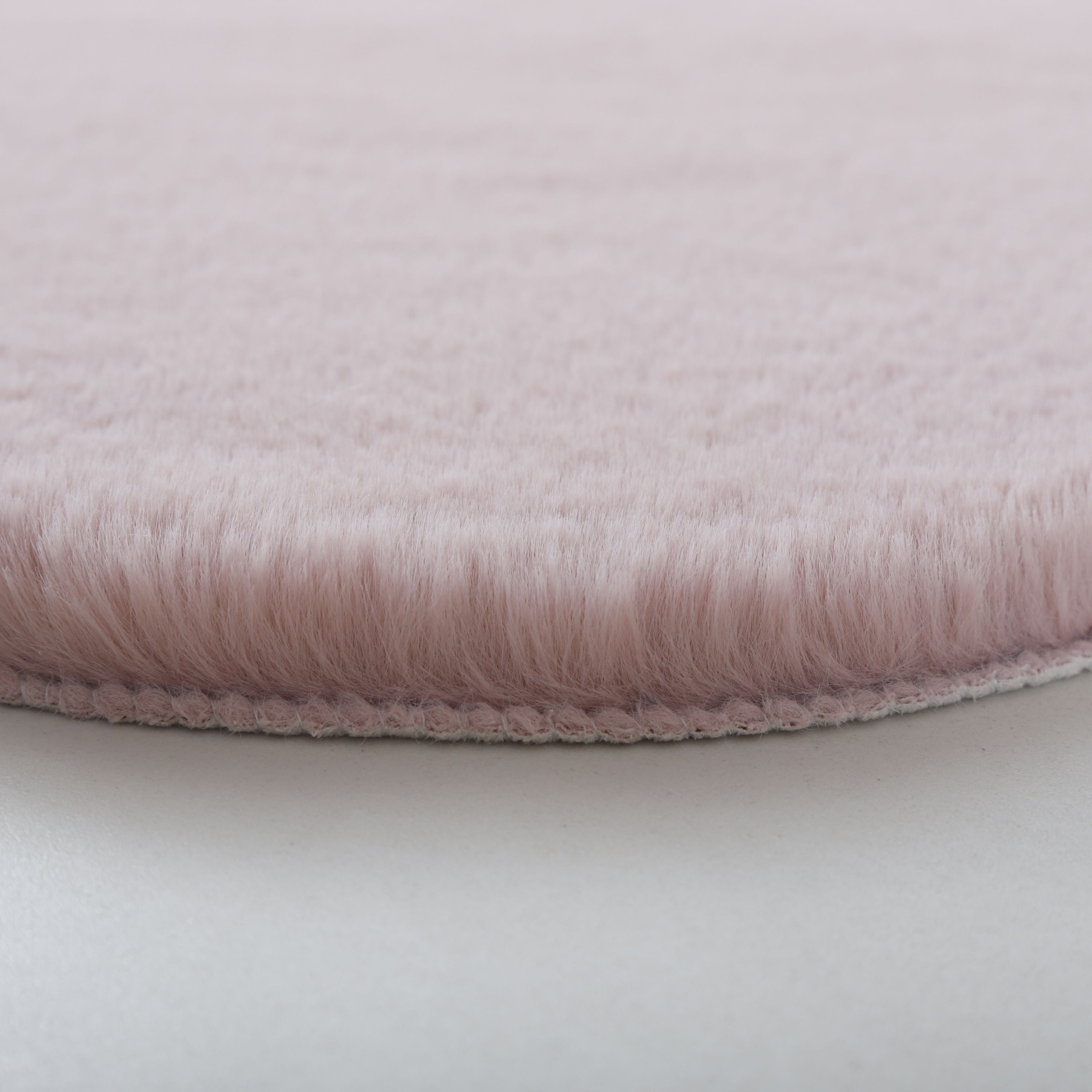Rug plush plain cloverleaf shape faux fur children's room soft fur look