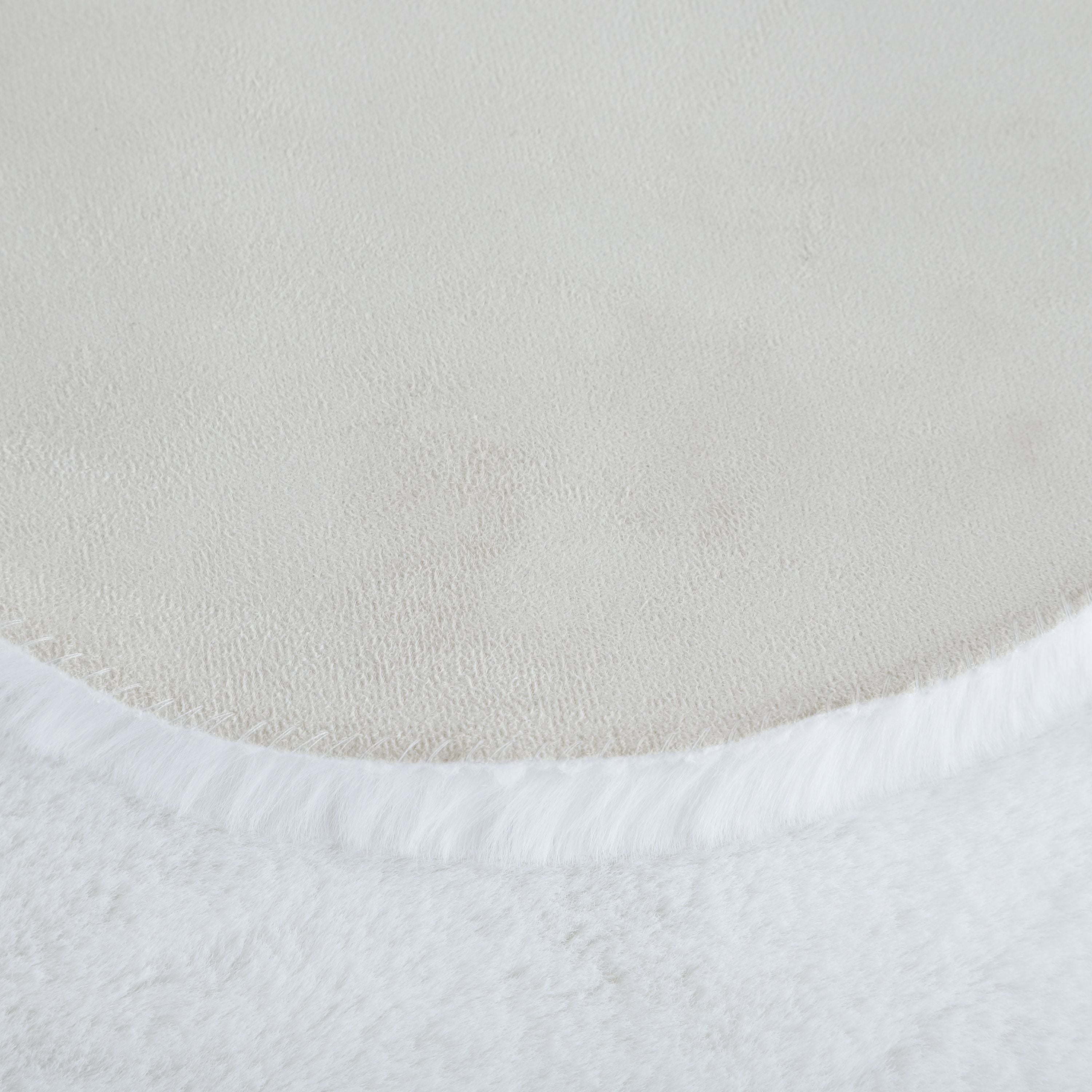 Rug plush plain cloverleaf shape faux fur children's room soft fur look