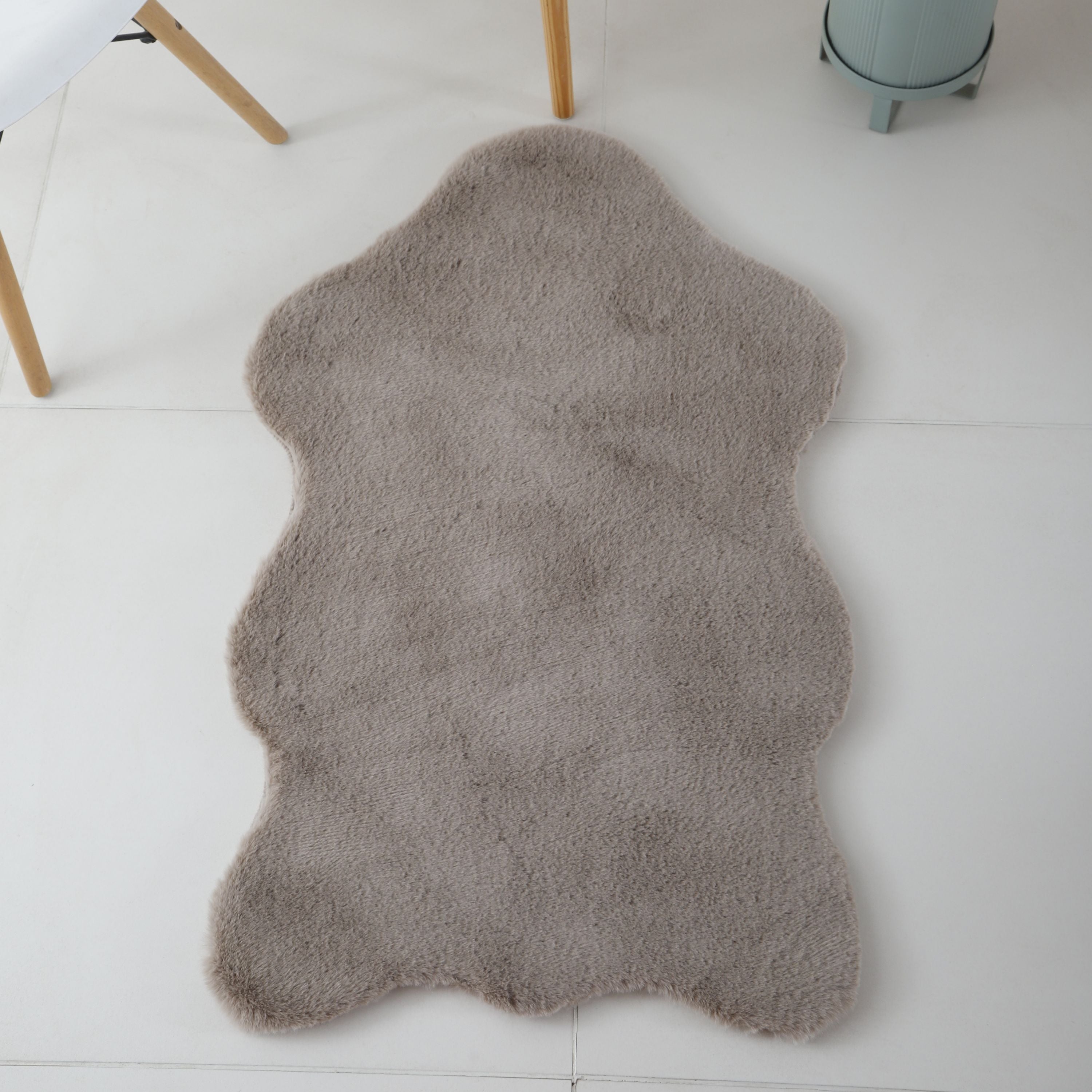 Tapis peluche uni forme peau de mouton tapis fausse fourrure chambre aspect fourrure