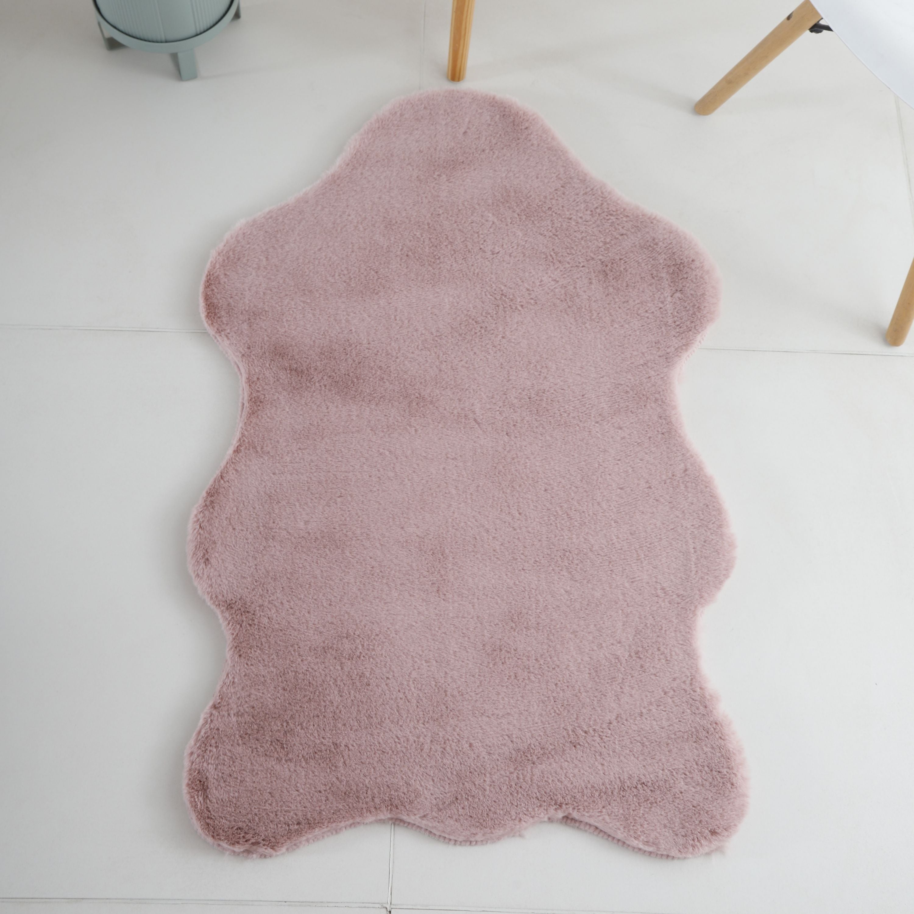 Tapis peluche uni forme peau de mouton tapis fausse fourrure chambre aspect fourrure
