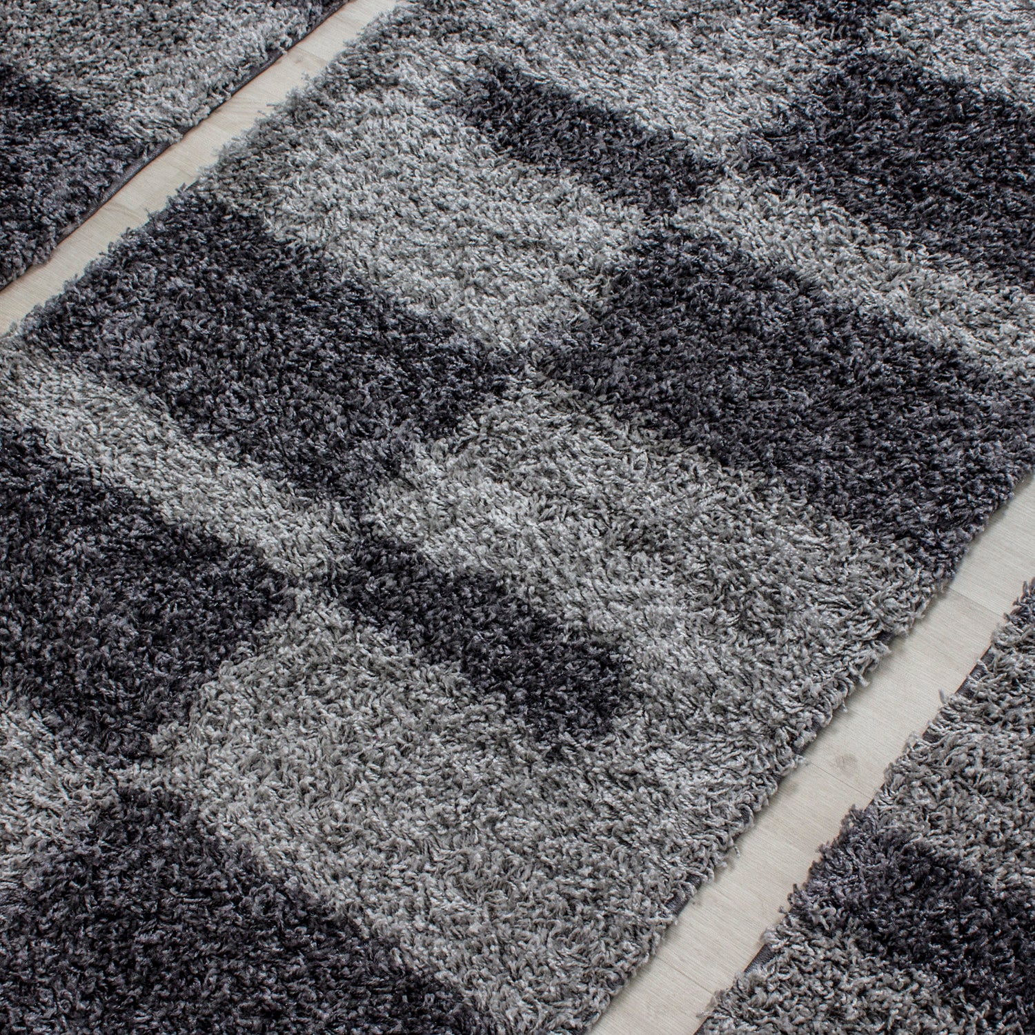 Bordure de lit tapis shaggy à poils longs set de 3 pièces à carreaux gris gris clair
