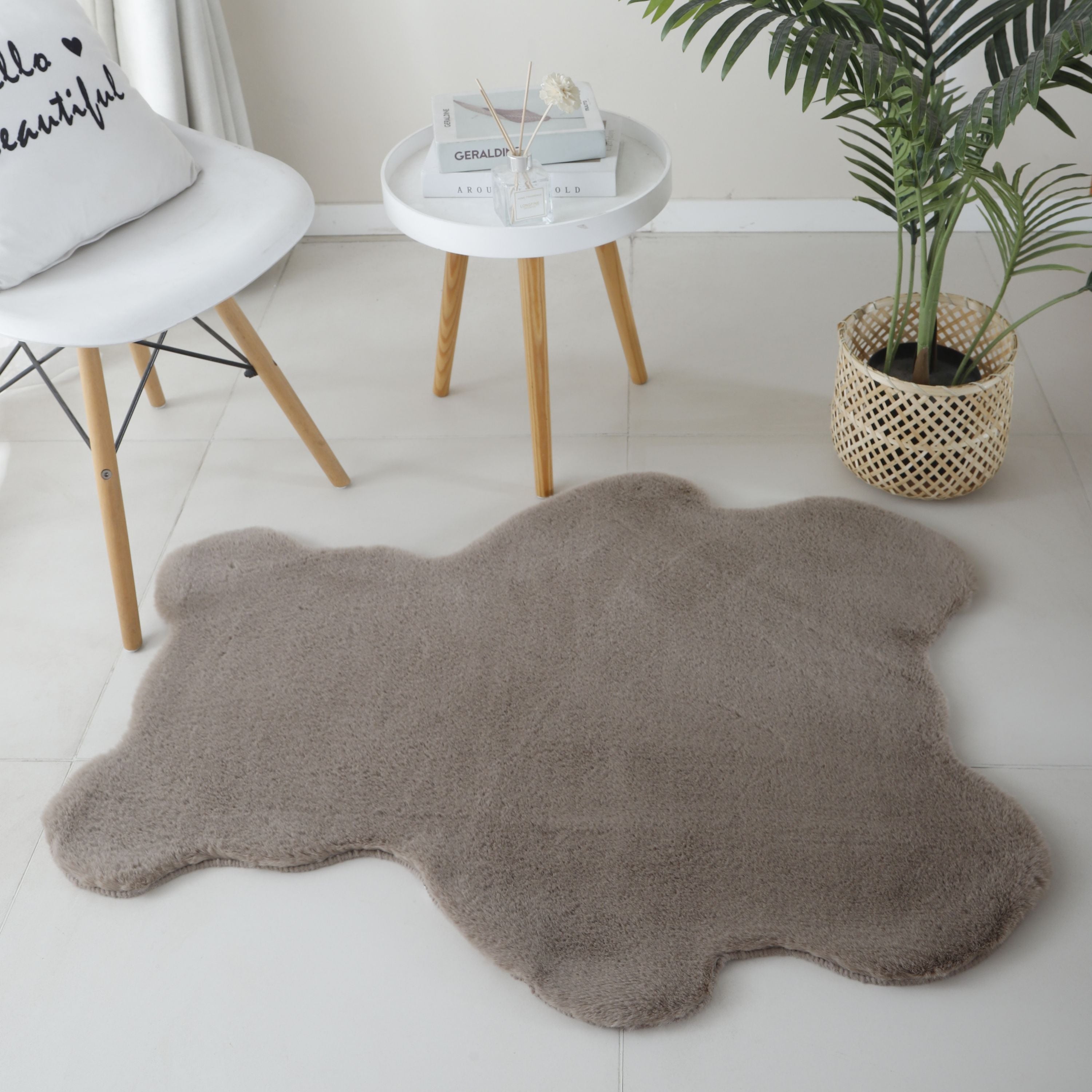 Rug plush plain bear shape faux fur children's room super soft fur look