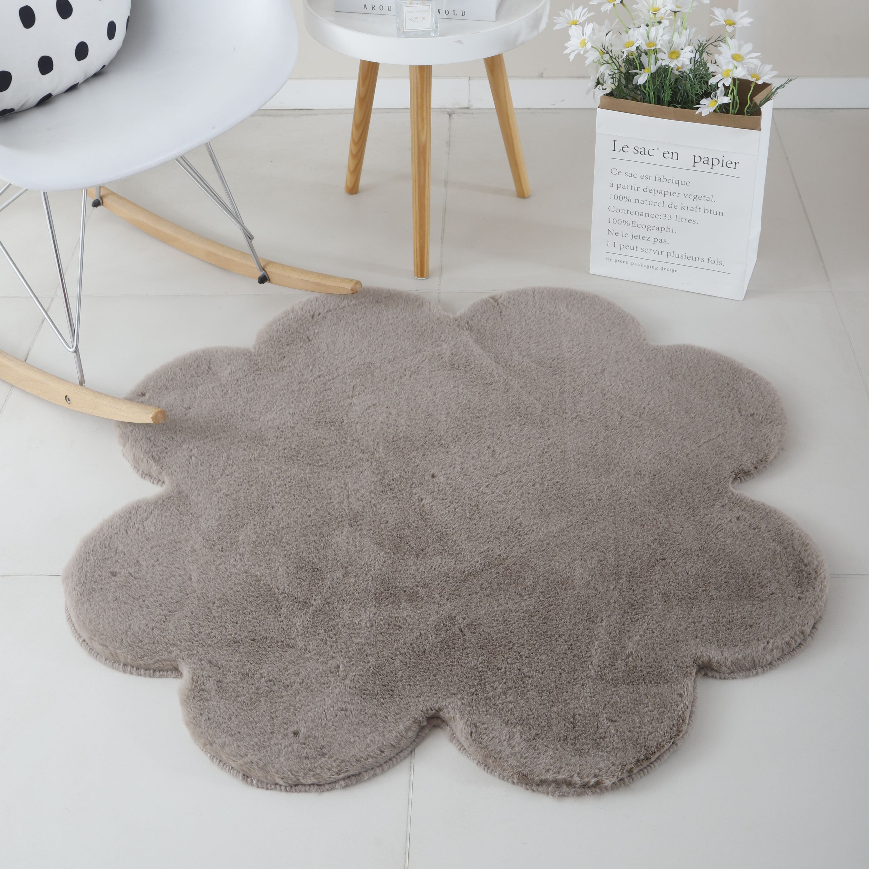 Tapis peluche uni forme trèfle fausse fourrure chambre d'enfant aspect fourrure douce